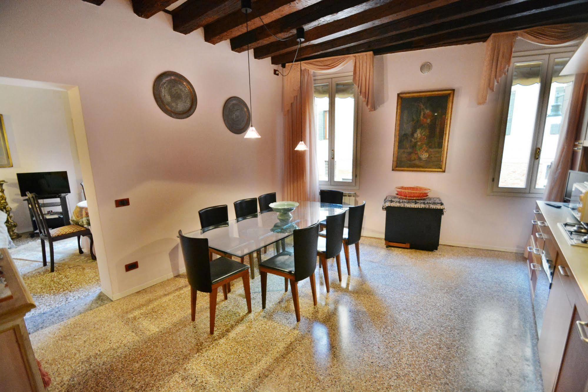 Ve.n.i.ce. Cera Casa Del Sol Apartamento Venecia