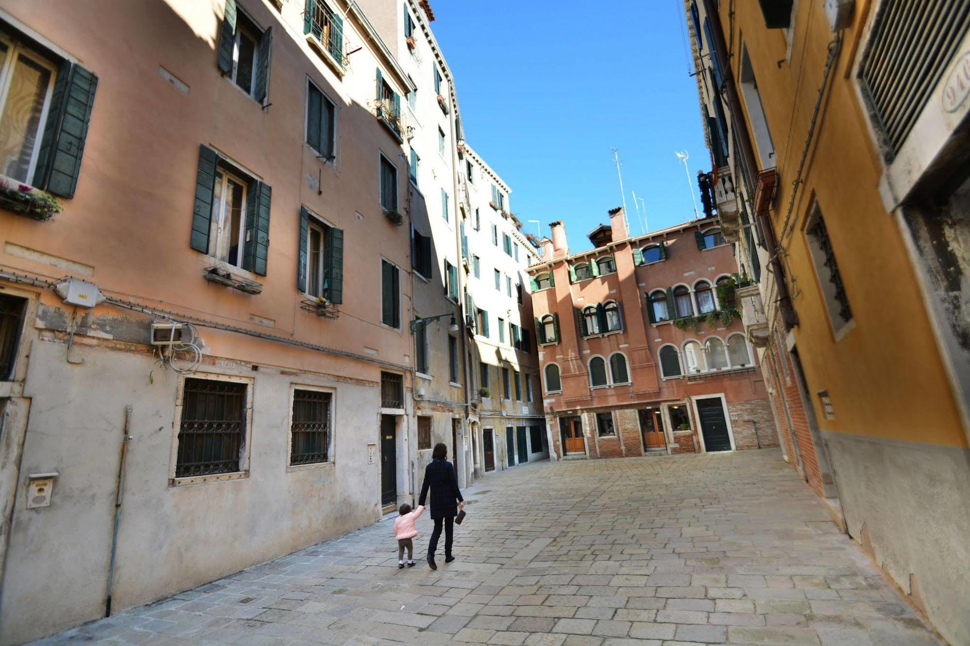 Ve.n.i.ce. Cera Casa Del Sol Apartamento *