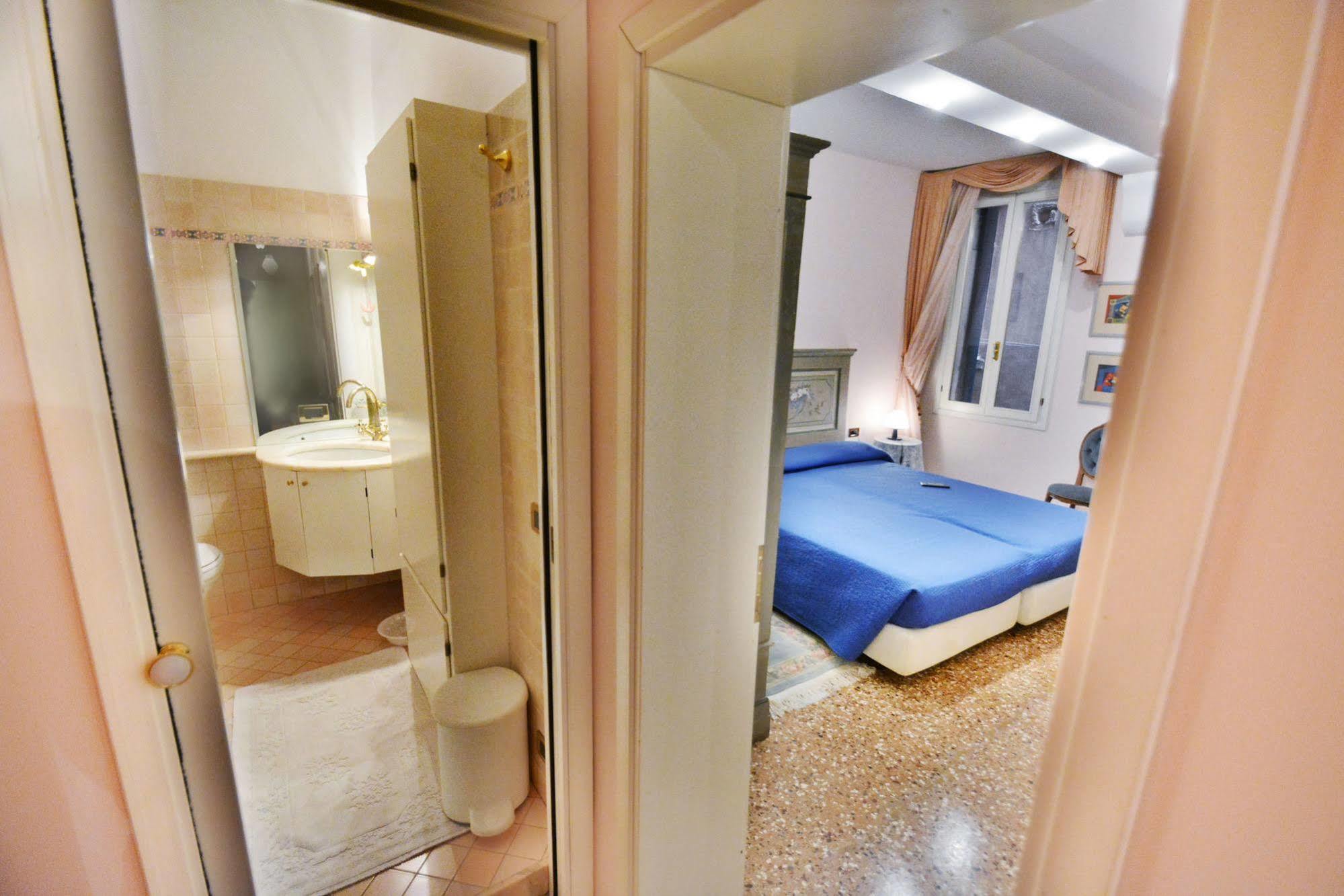 Apartament Ve.n.i.ce. Cera Casa Del Sol Wenecja