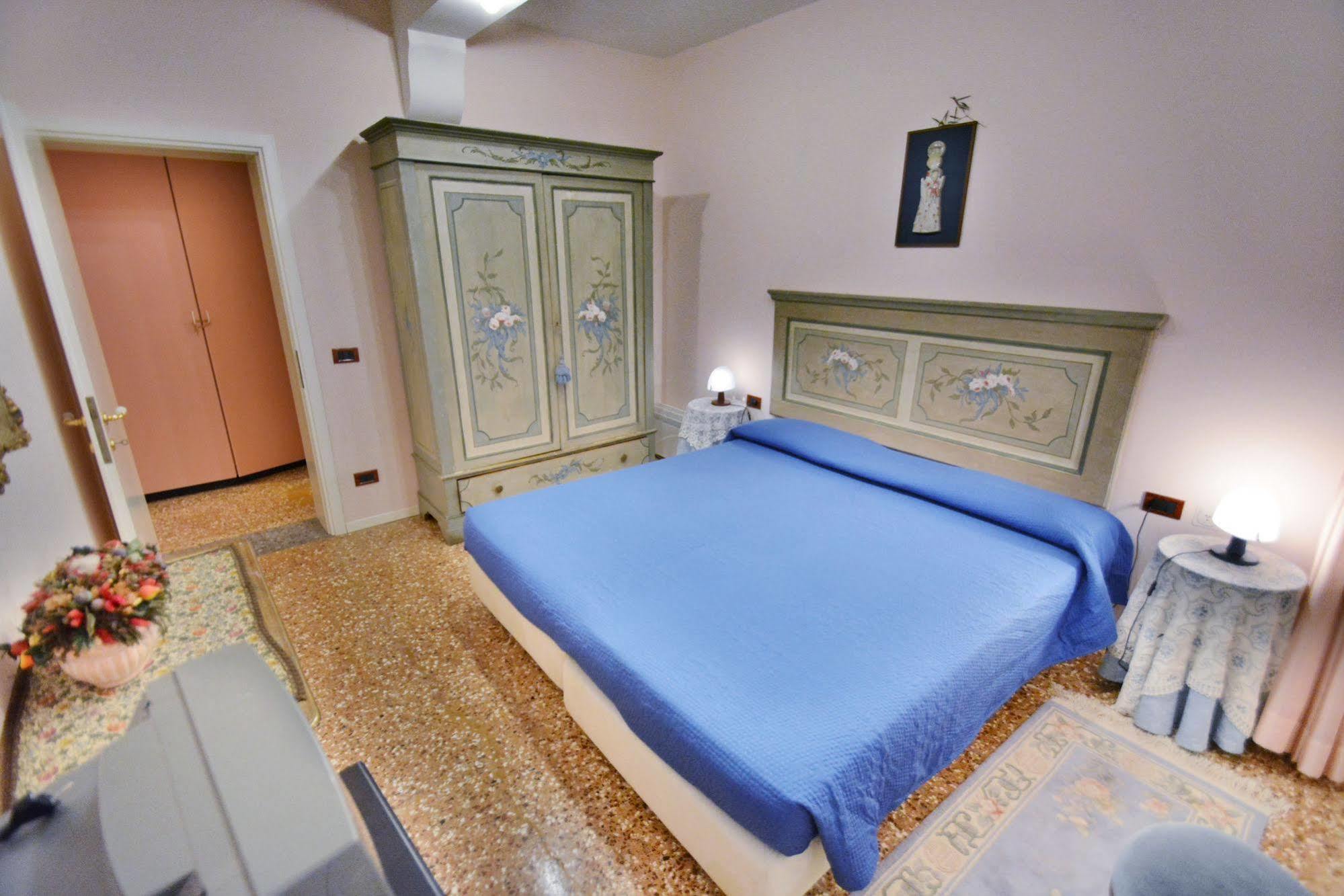Apartament Ve.n.i.ce. Cera Casa Del Sol